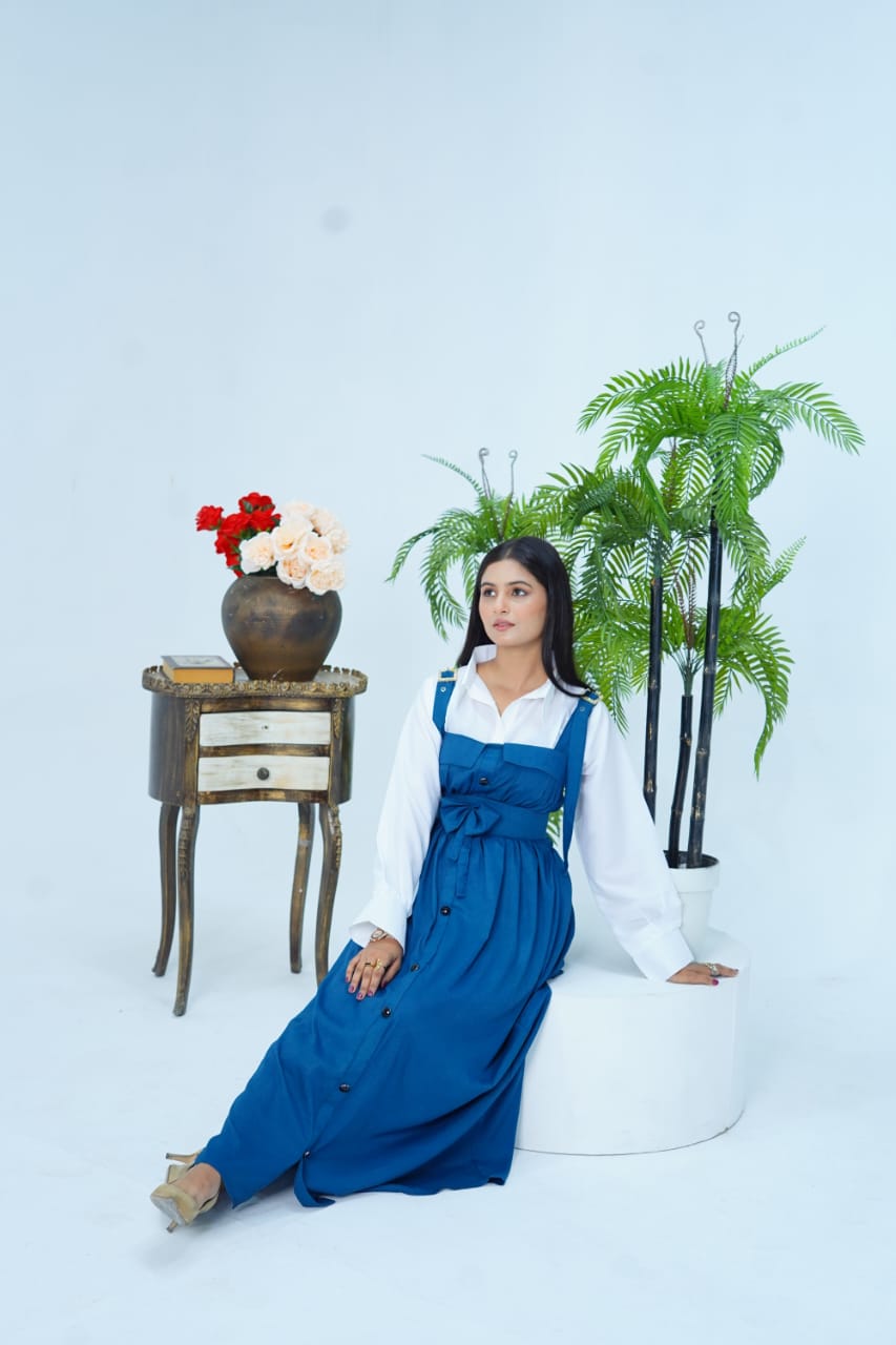 Butterfly Roomper Maxi Western Style Rs 2399/-