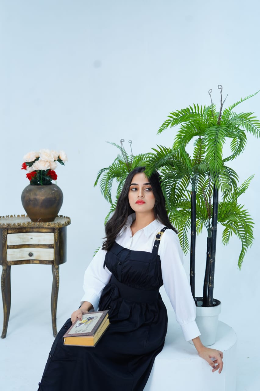 Butterfly Roomper Maxi Western Style Rs 2399/-