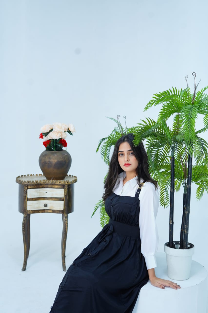 Butterfly Roomper Maxi Western Style Rs 2399/-